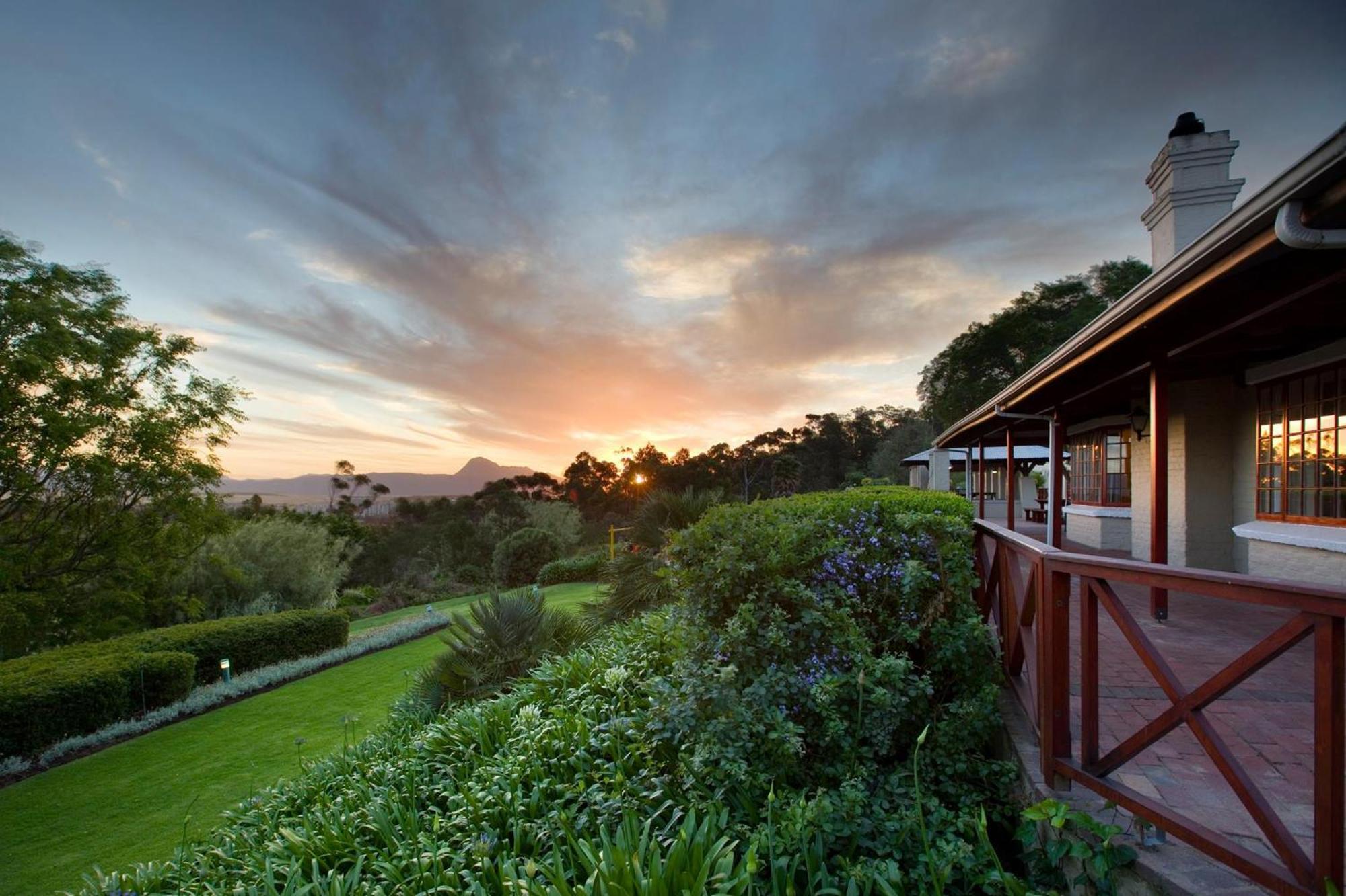 The Caledon Hotel And Spa Exterior foto